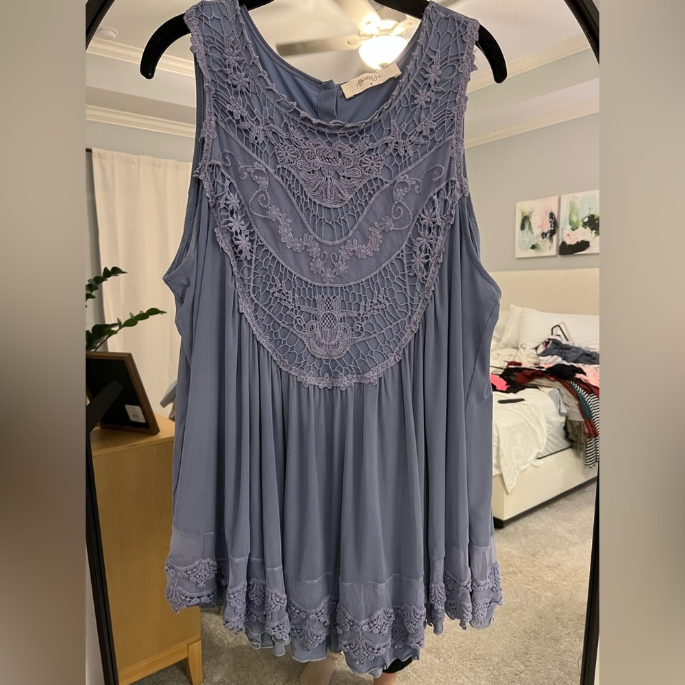 Arula (A Beautiful Soul) blue blouse, embroidery, functional button back